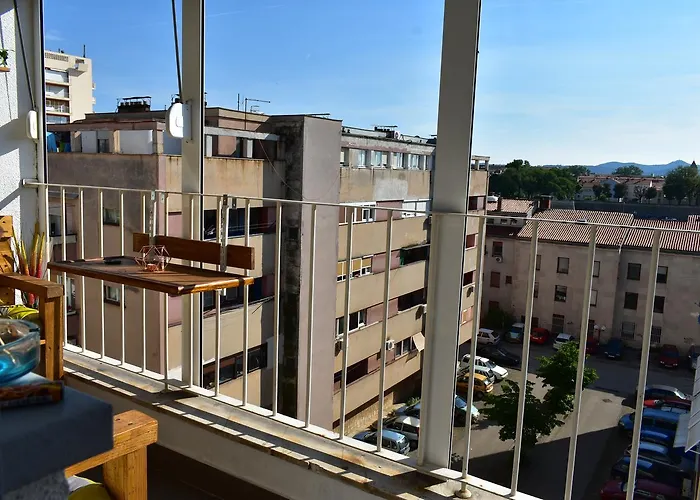 Apartment Sunshine Near Bridge
