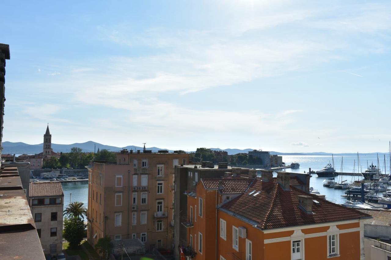 Apartman Sunshine Near Bridge *