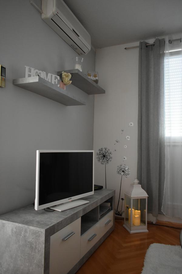 Apartman Sunshine Near Bridge *